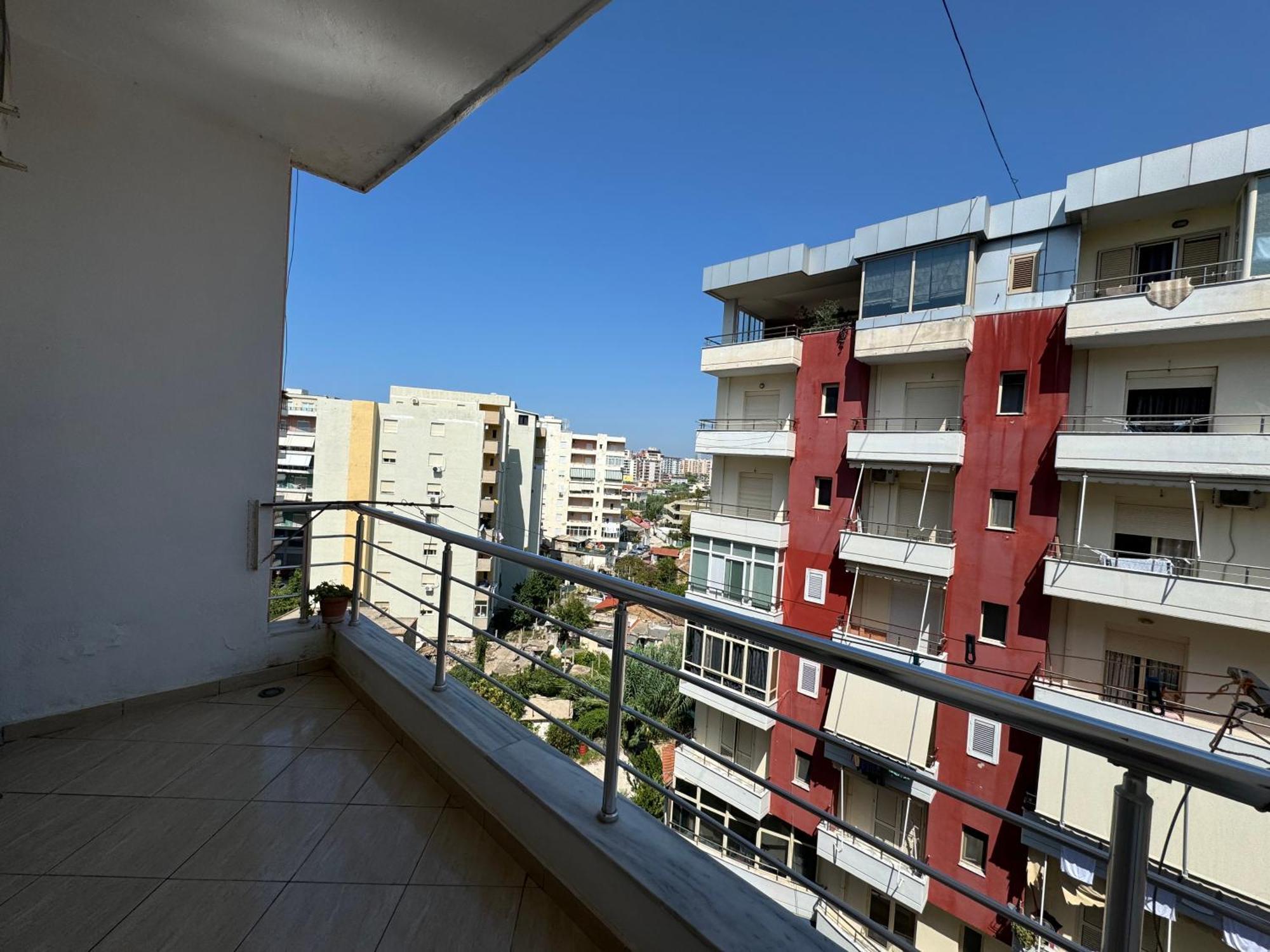 Elegant Apartment In Lungomare - N 23 Vlore Exterior photo