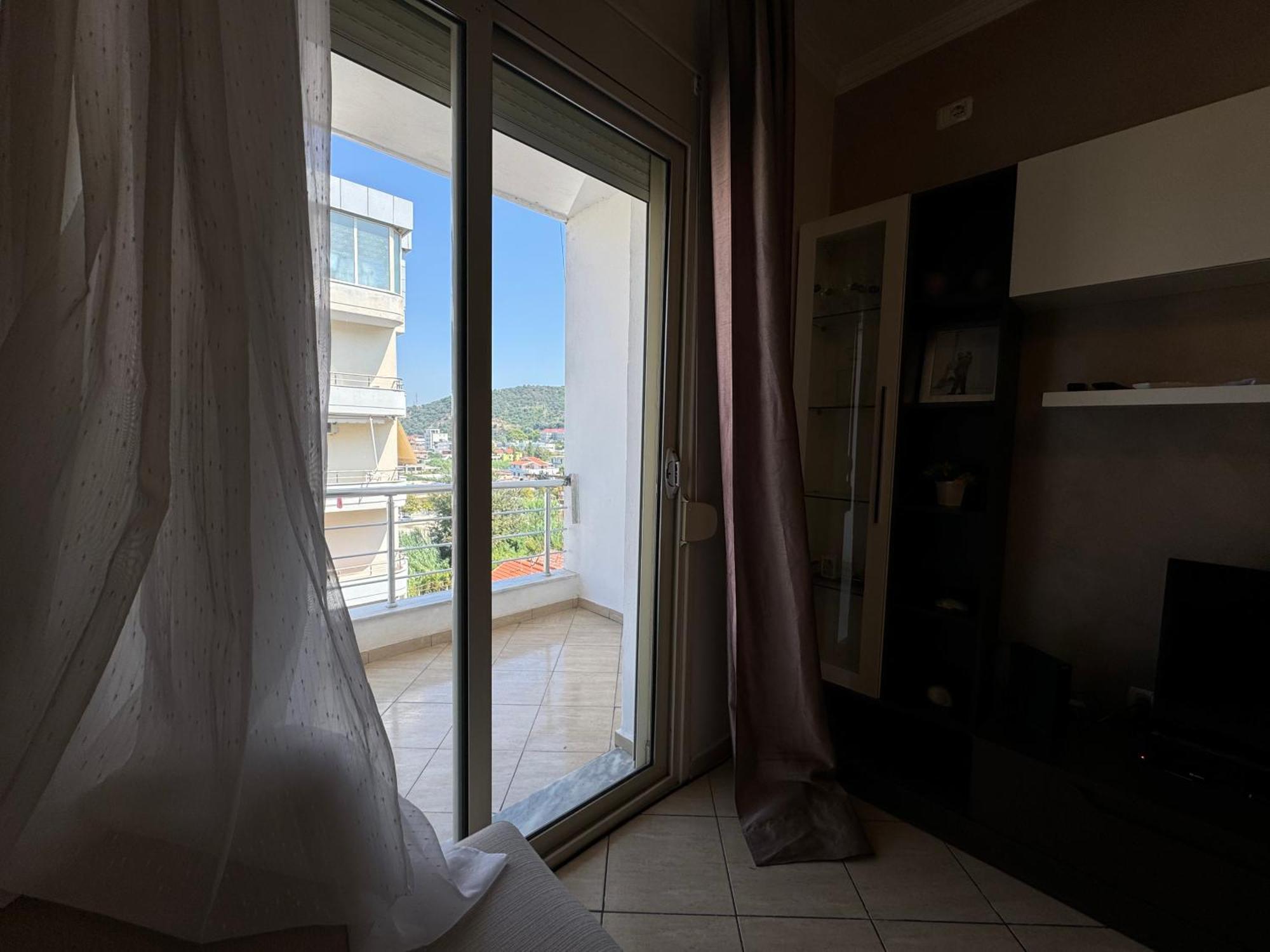 Elegant Apartment In Lungomare - N 23 Vlore Exterior photo